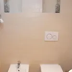 Nina *